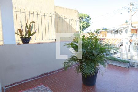 Casa à venda com 160m², 3 quartos e 3 vagas Casa à venda com 160m², 3 quartos e 3 vagasQuintal