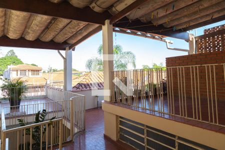 Casa à venda com 160m², 3 quartos e 3 vagas Casa à venda com 160m², 3 quartos e 3 vagasÁrea gourmet