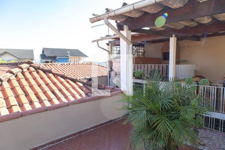 Casa à venda com 160m², 3 quartos e 3 vagas Casa à venda com 160m², 3 quartos e 3 vagasQuintal