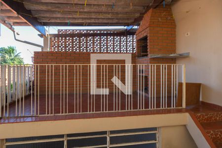 Casa à venda com 160m², 3 quartos e 3 vagas Casa à venda com 160m², 3 quartos e 3 vagasÁrea gourmet