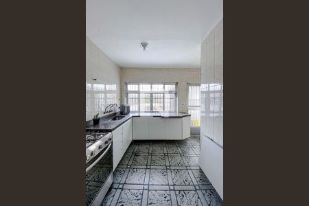 Casa para alugar com 260m², 3 quartos e 2 vagasCozinha