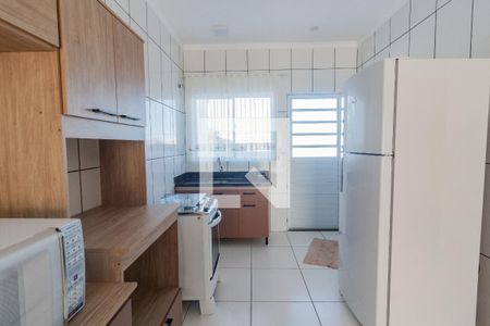Cozinha de apartamento para alugar com 1 quarto, 50m² em Serraria, São José