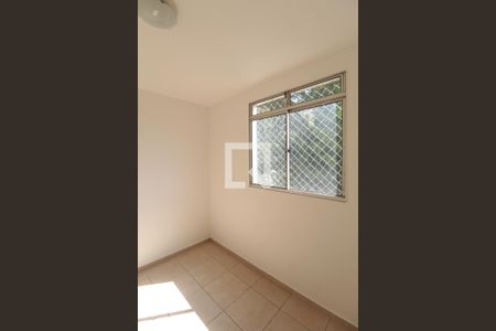 Quarto 1 de apartamento para alugar com 2 quartos, 46m² em São João Batista, Belo Horizonte
