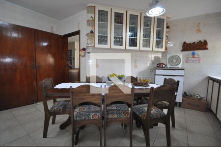 Casa para alugar com 320m², 3 quartos e 5 vagasCozinha