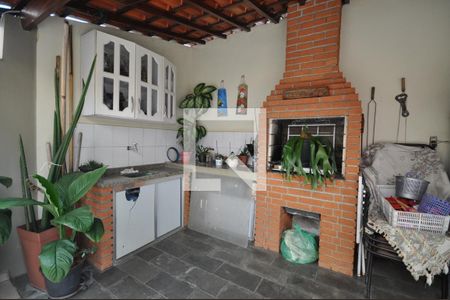 Casa para alugar com 320m², 3 quartos e 5 vagasChurrasqueira