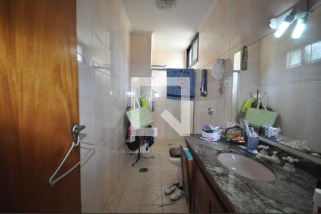 Casa para alugar com 320m², 3 quartos e 5 vagasBanheiro da Suíte 3