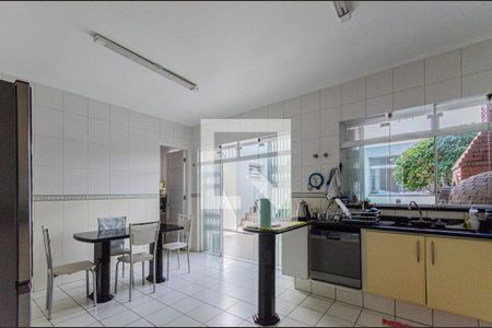 Casa à venda com 280m², 3 quartos e 4 vagasCozinha