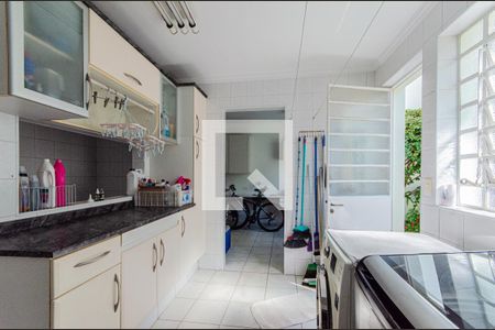 Casa à venda com 280m², 3 quartos e 4 vagasÁrea de Serviço