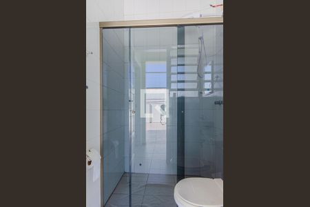 Casa à venda com 280m², 3 quartos e 4 vagasBanheiro de serviço