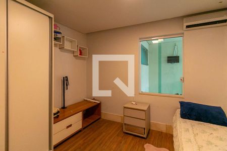 Casa à venda com 300m², 5 quartos e 4 vagasQuarto 3