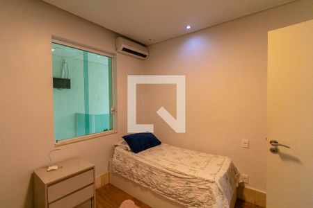 Casa à venda com 300m², 5 quartos e 4 vagasQuarto 3