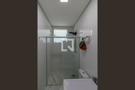 Casa à venda com 300m², 5 quartos e 4 vagasBanheiro 2