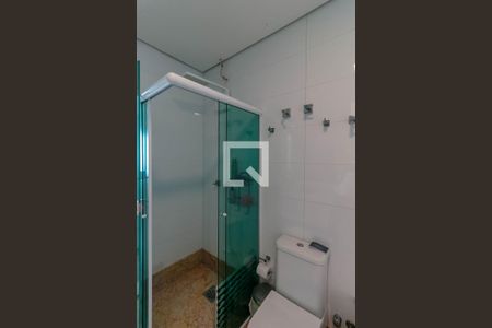 Casa à venda com 300m², 5 quartos e 4 vagasBanheiro 2