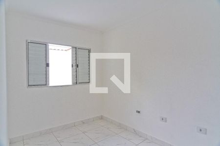 Quarto 1 de casa para alugar com 2 quartos, 65m² em Jardim Santo Elias, São Paulo
