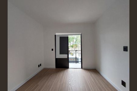 Quarto 1 de casa à venda com 3 quartos, 130m² em Vila Marari, São Paulo
