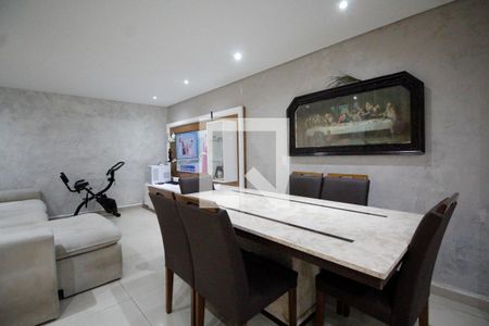 Sala de casa à venda com 4 quartos, 100m² em Vila Ester (zona Norte), São Paulo