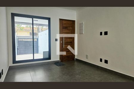 Sala de casa à venda com 3 quartos, 130m² em Vila Marari, São Paulo