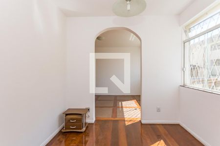 Sala 2 de apartamento para alugar com 2 quartos, 100m² em Carlos Prates, Belo Horizonte