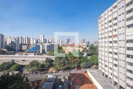 Sala - Vista de apartamento à venda com 1 quarto, 64m² em Jardim America, São Paulo