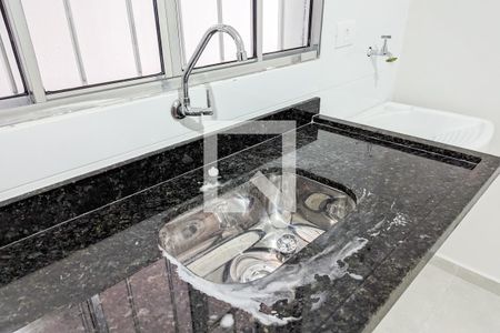 Studio para alugar com 25m², 1 quarto e sem vaga Studio para alugar com 25m², 1 quarto e sem vagaCozinha e área de serviço