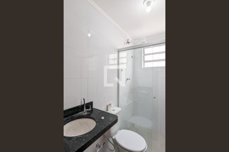 Banheiro de kitnet/studio para alugar com 1 quarto, 35m² em Taboão, São Bernardo do Campo