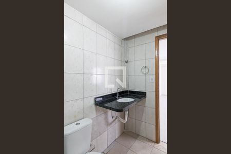 Banheiro de kitnet/studio para alugar com 1 quarto, 25m² em Taboão, São Bernardo do Campo
