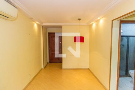 Sala de apartamento para alugar com 2 quartos, 70m² em Vila da Penha, Rio de Janeiro