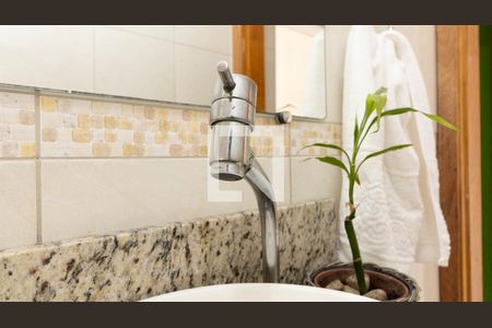 Casa à venda com 150m², 3 quartos e 2 vagasBanheiro 2 - Torneira