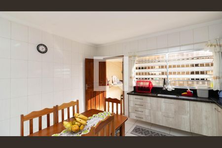 Casa à venda com 150m², 3 quartos e 2 vagasCozinha