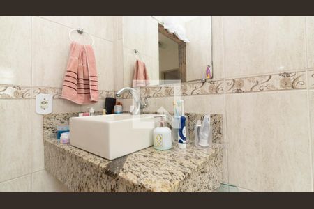 Casa à venda com 150m², 3 quartos e 2 vagasBanheiro 1