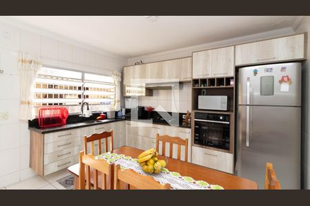 Casa à venda com 150m², 3 quartos e 2 vagasCozinha