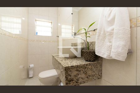 Casa à venda com 150m², 3 quartos e 2 vagasBanheiro 2