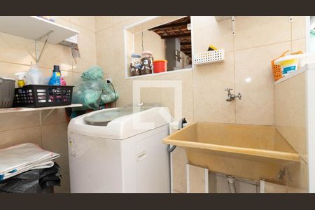 Casa à venda com 150m², 3 quartos e 2 vagasÁrea de Serviço