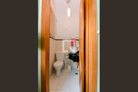 Lavabo  de casa para alugar com 3 quartos, 159m² em Jardim Santa Mena, Guarulhos