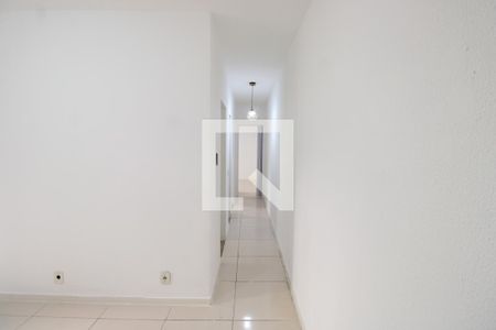 Corredor de apartamento para alugar com 2 quartos, 40m² em Piedade, Rio de Janeiro