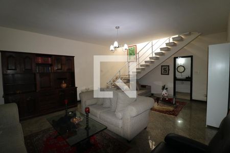Sala de casa à venda com 5 quartos, 360m² em Moneró, Rio de Janeiro
