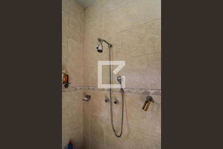 Casa à venda com 360m², 5 quartos e 3 vagasBanheiro da Suíte 1