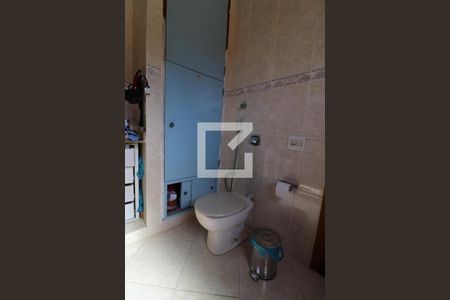 Casa à venda com 360m², 5 quartos e 3 vagasBanheiro da Suíte 1