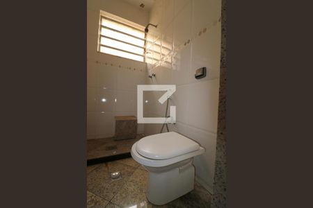 Casa à venda com 360m², 5 quartos e 3 vagasBanheiro Social 2