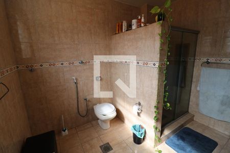 Casa à venda com 360m², 5 quartos e 3 vagasBanheiro Social 1