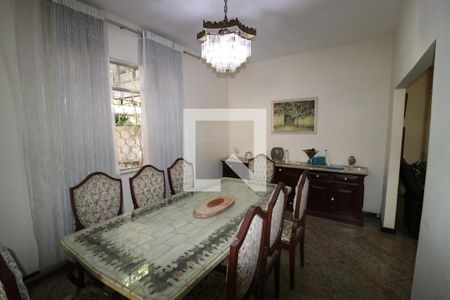 Casa à venda com 360m², 5 quartos e 3 vagasSala de Jantar