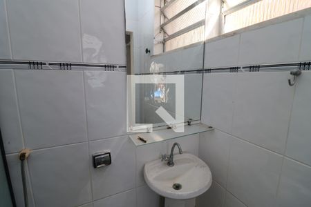 Casa à venda com 360m², 5 quartos e 3 vagasBanheiro da Suíte 2