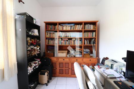 Casa à venda com 360m², 5 quartos e 3 vagasQuarto 2