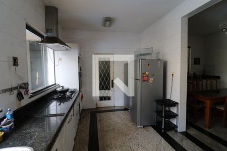 Casa à venda com 360m², 5 quartos e 3 vagasCozinha