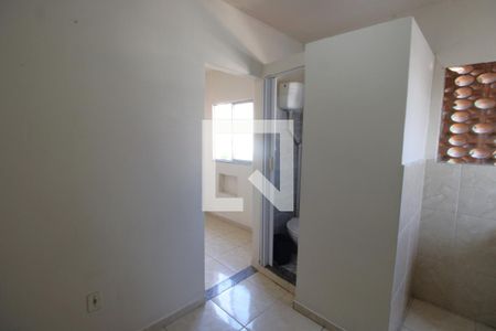 Sala de casa para alugar com 1 quarto, 20m² em Madureira, Rio de Janeiro