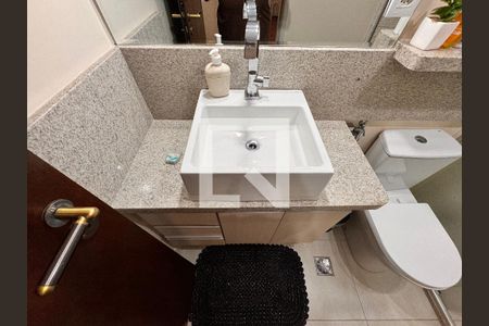 Banheiro de apartamento para alugar com 3 quartos, 108m² em Campestre, Santo André