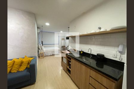 Cozinha de apartamento para alugar com 1 quarto, 37m² em Centro, Rio de Janeiro
