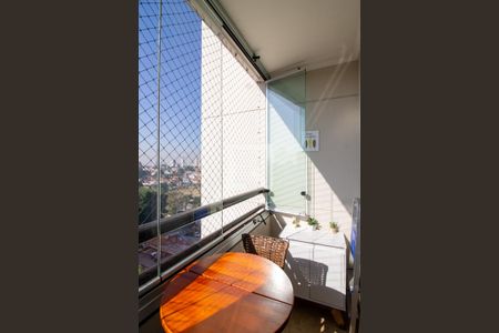 Sacada da Sala de apartamento à venda com 2 quartos, 65m² em Vila Galvão, Guarulhos