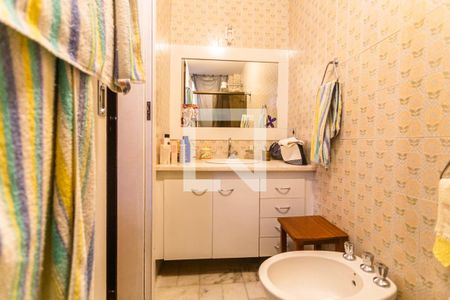 Apartamento à venda com 140m², 3 quartos e 1 vagaBanheiro da Suíte