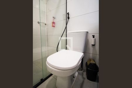 Apartamento à venda com 52m², 2 quartos e sem vaga Apartamento à venda com 52m², 2 quartos e sem vagaBanheiro